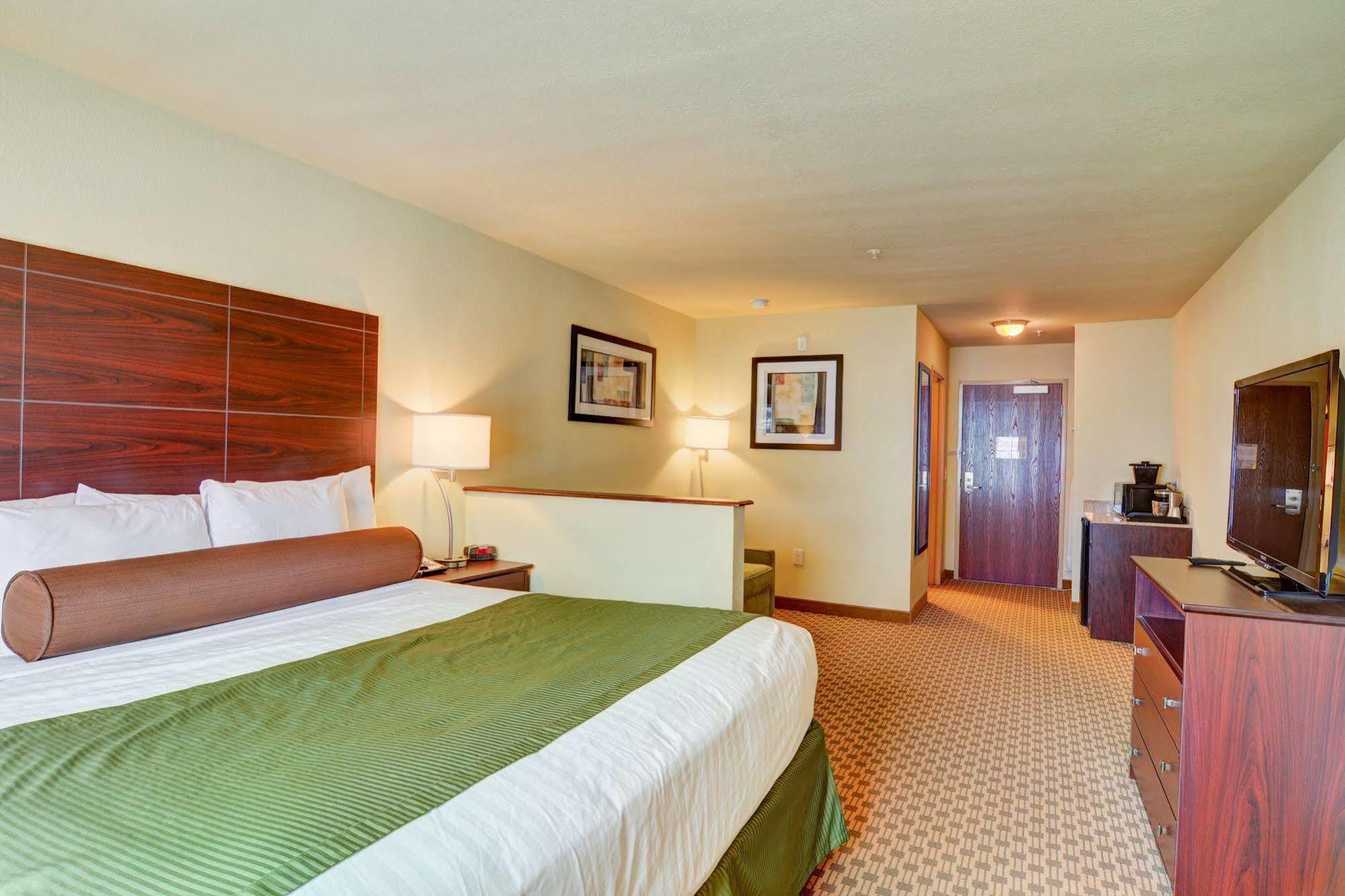 Cobblestone Hotel & Suites - Punxsutawney Exteriér fotografie