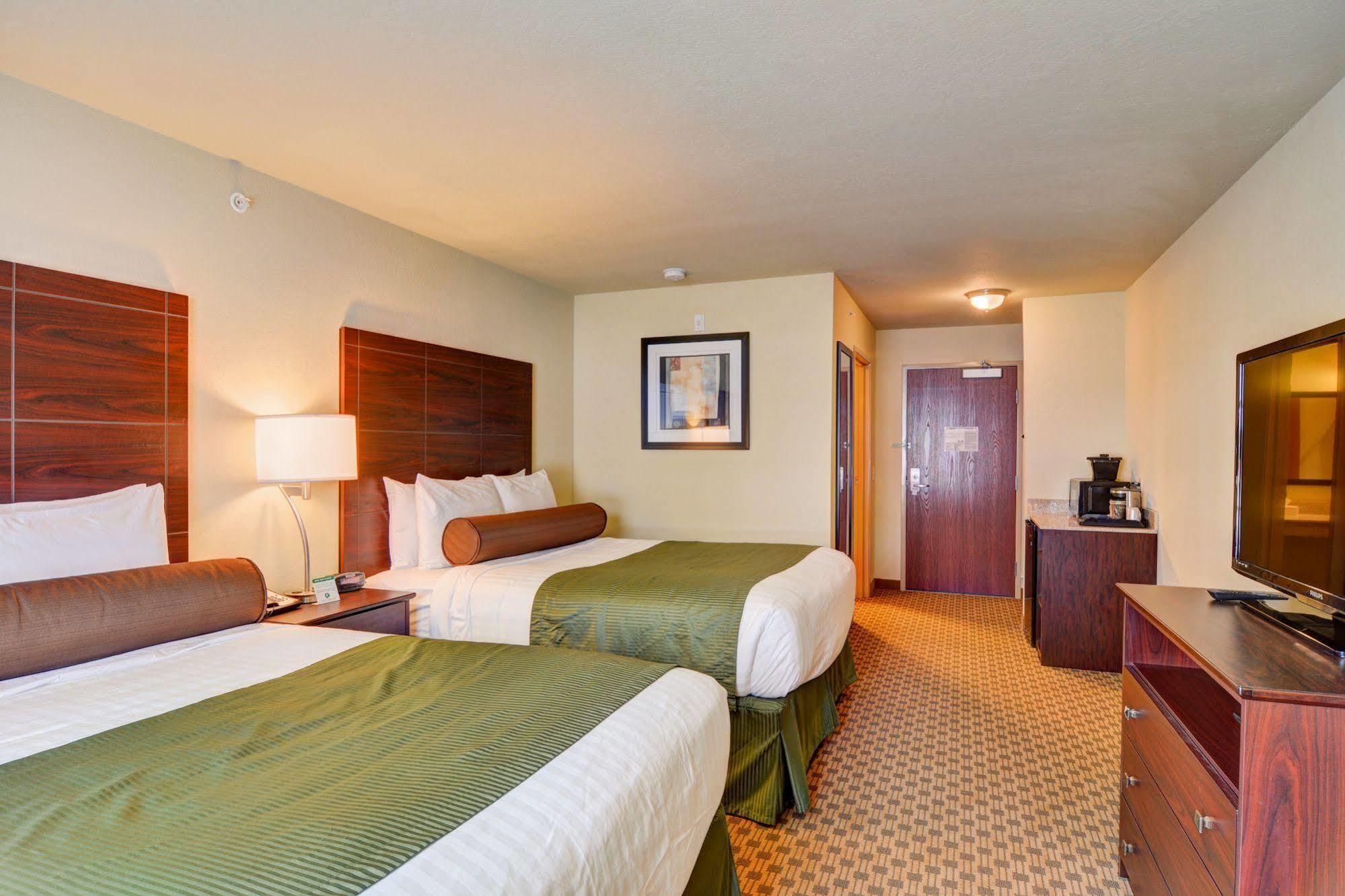 Cobblestone Hotel & Suites - Punxsutawney Exteriér fotografie