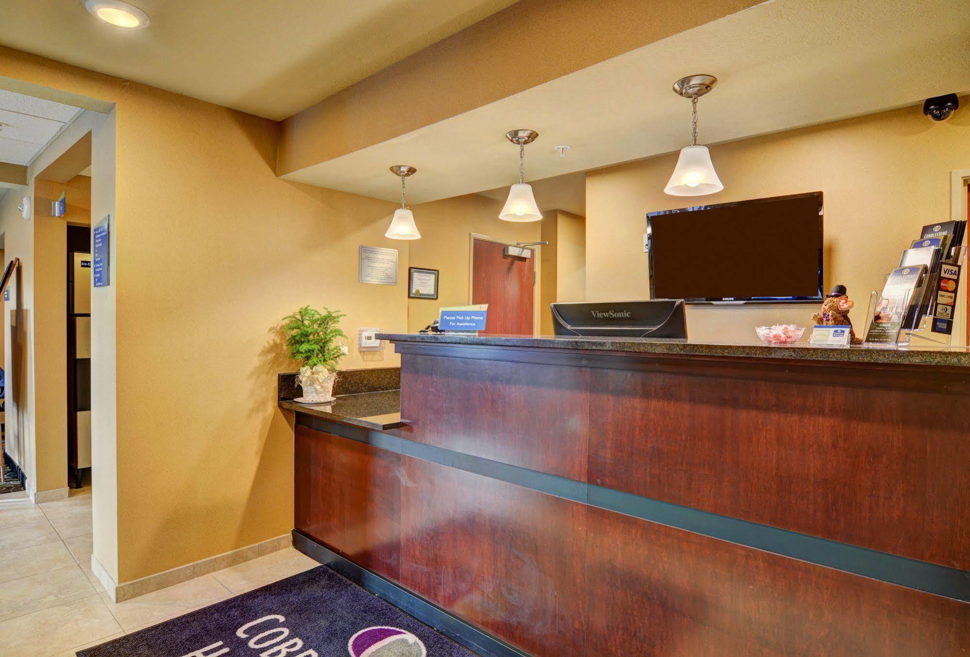 Cobblestone Hotel & Suites - Punxsutawney Exteriér fotografie